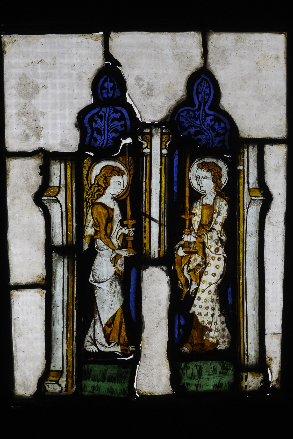 Bild: alte Kirchenfenster im Museum der Catedral Santa Maria de Girona 