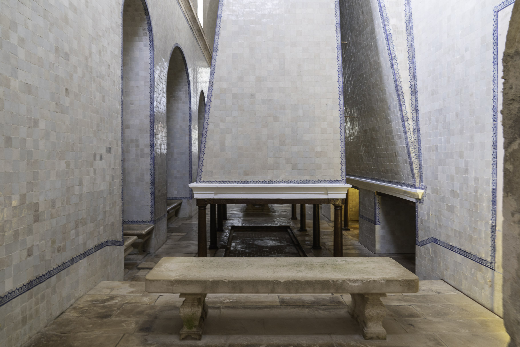 Bild: Kamin in der Küche in der Mosteiro de Santa Maria de Alcobaça