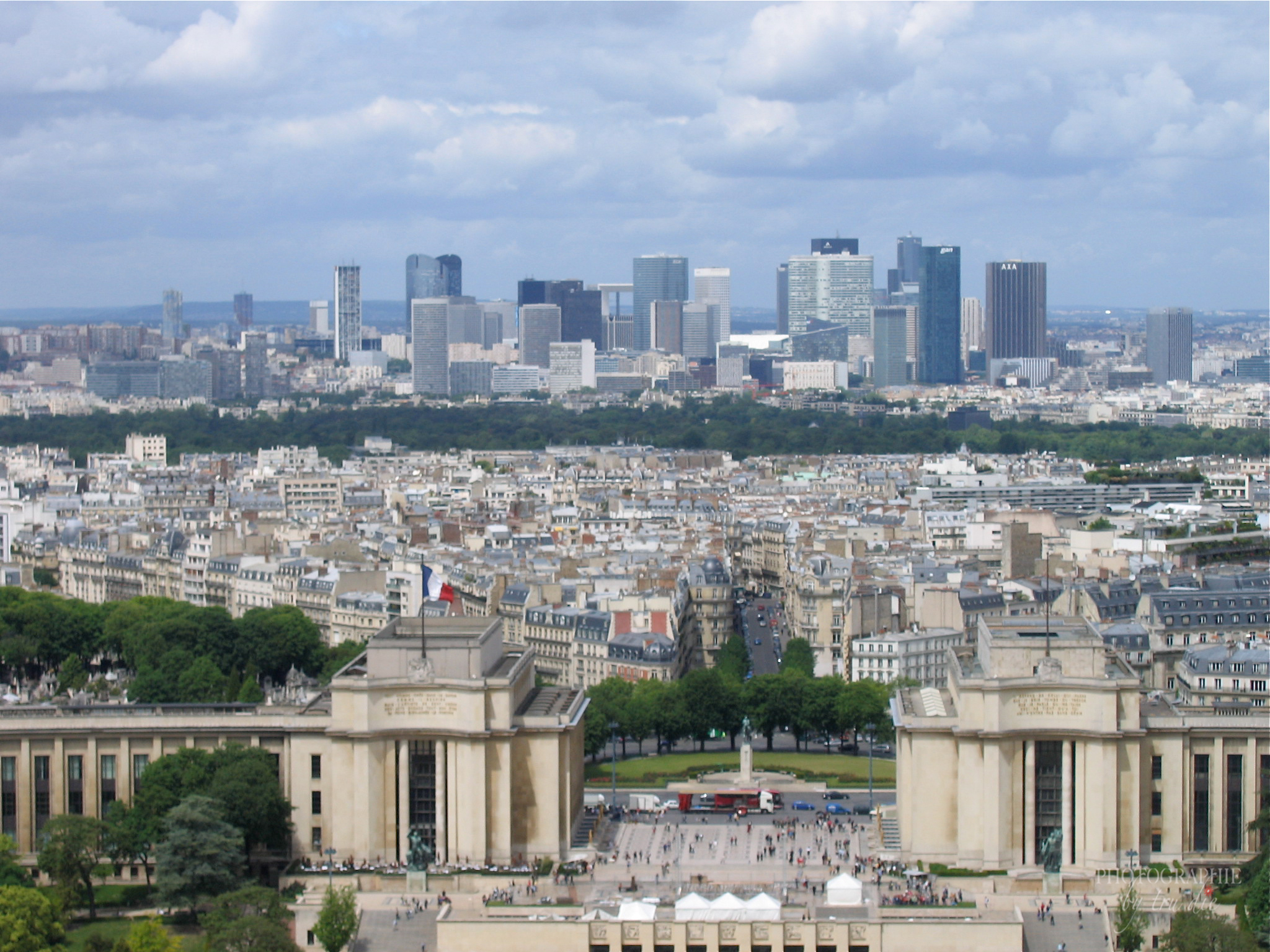 Bild: Ausblick vom Eiffelturm Paris 