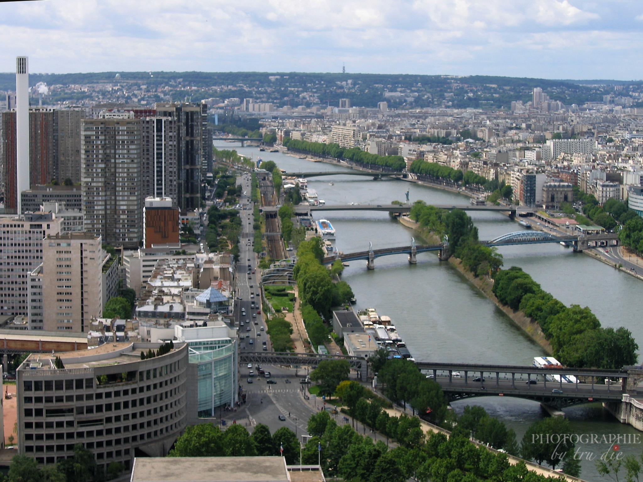 Bild: Ausblick vom Eiffelturm Paris 