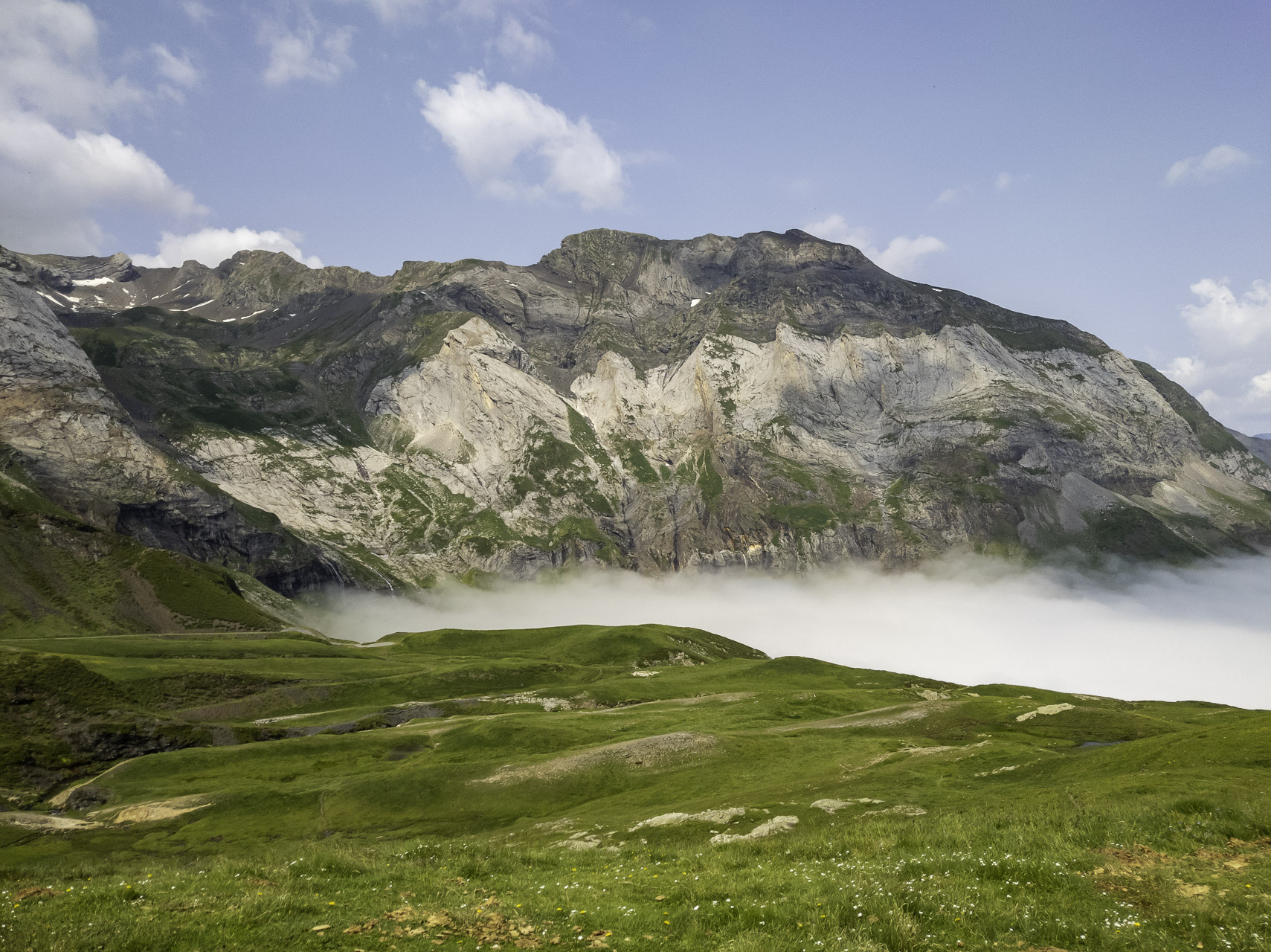 Bild: Wohnmobiltour in die Hochpyrenäen, hier Wanderung im Cirque de Troumouse 