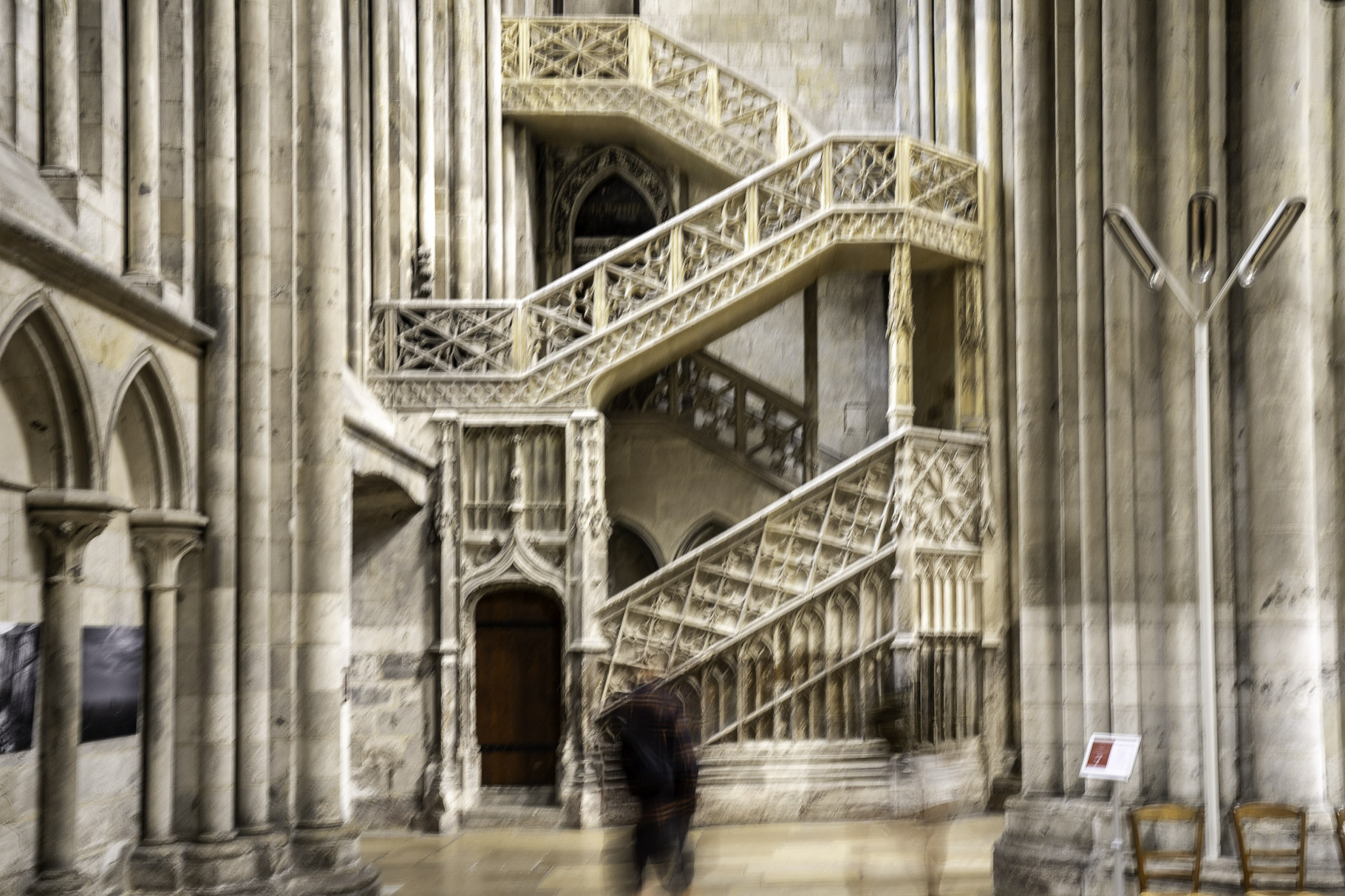 Bild: im Innern der Cathédrale Notre-Dame de Rouen 