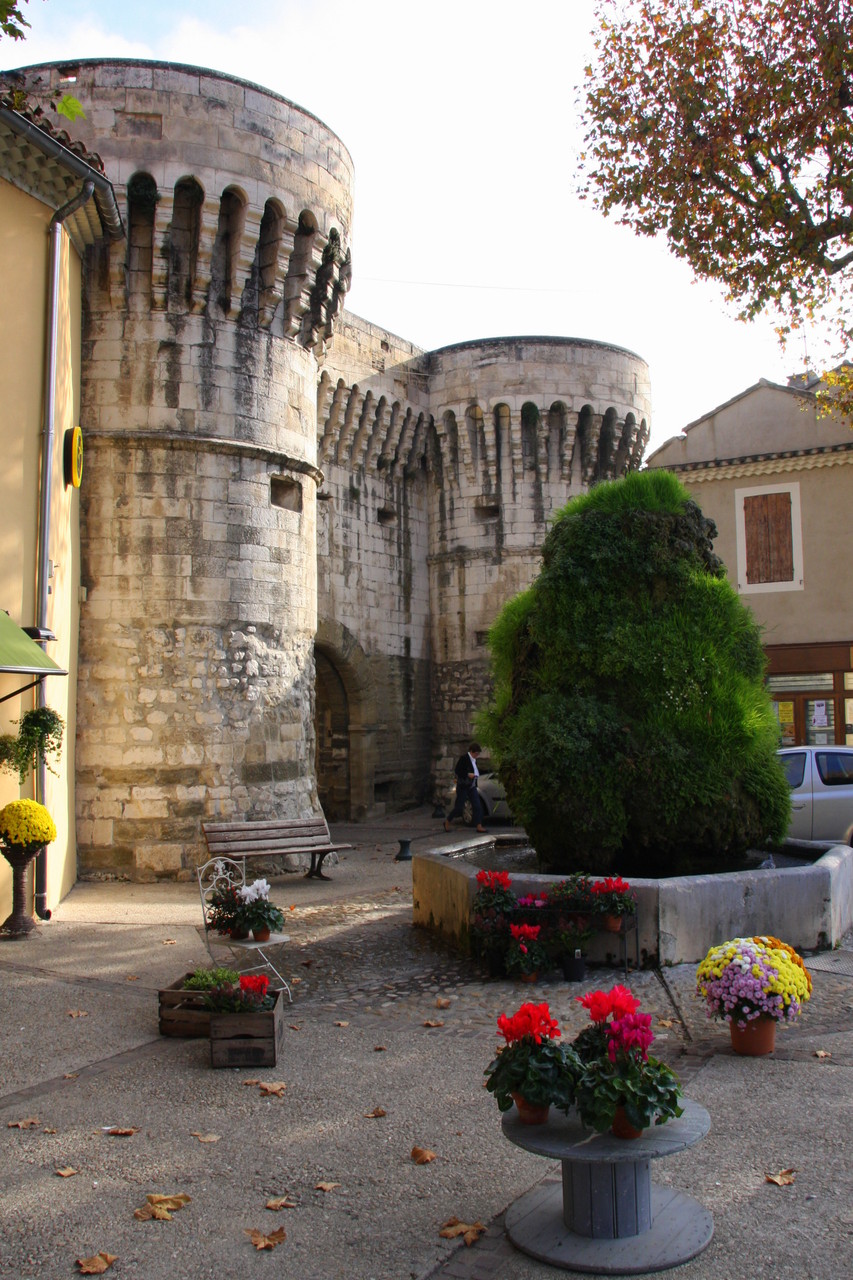 Bild: Fontaine in Pernes les Fontaines