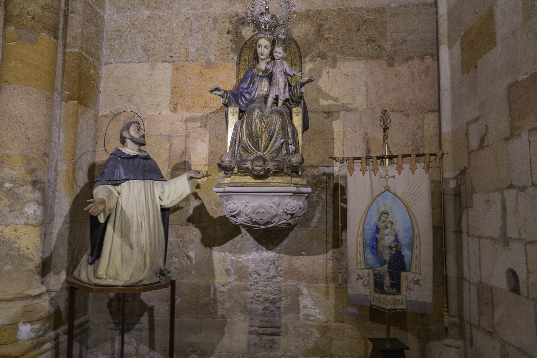 Bild: Seitenkapelle in der Catedral de Santa Maria 