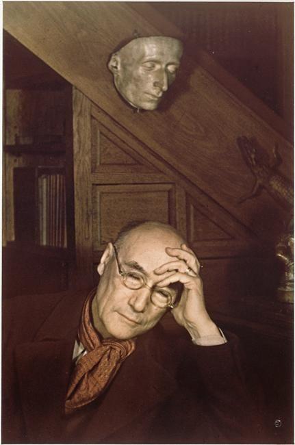 "Il m'es certainement plus aisé de faire parler un personnage, que de m'exprimer en mon nom propre ; et ceci d'autant plus que le personnage créé diffère de moi davantage." (JFM, p.76)