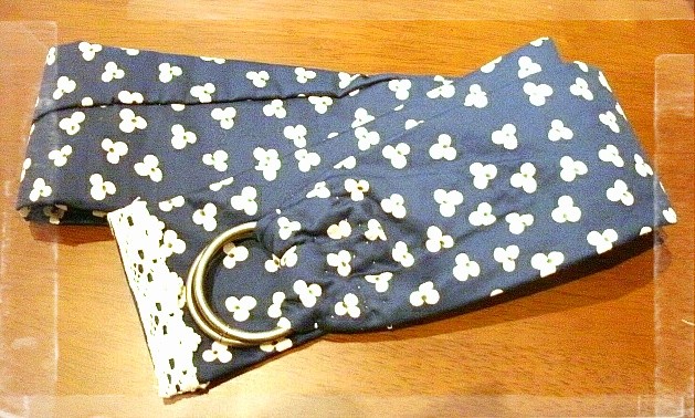 こちらはシックな三つ葉柄?和風な感じもします