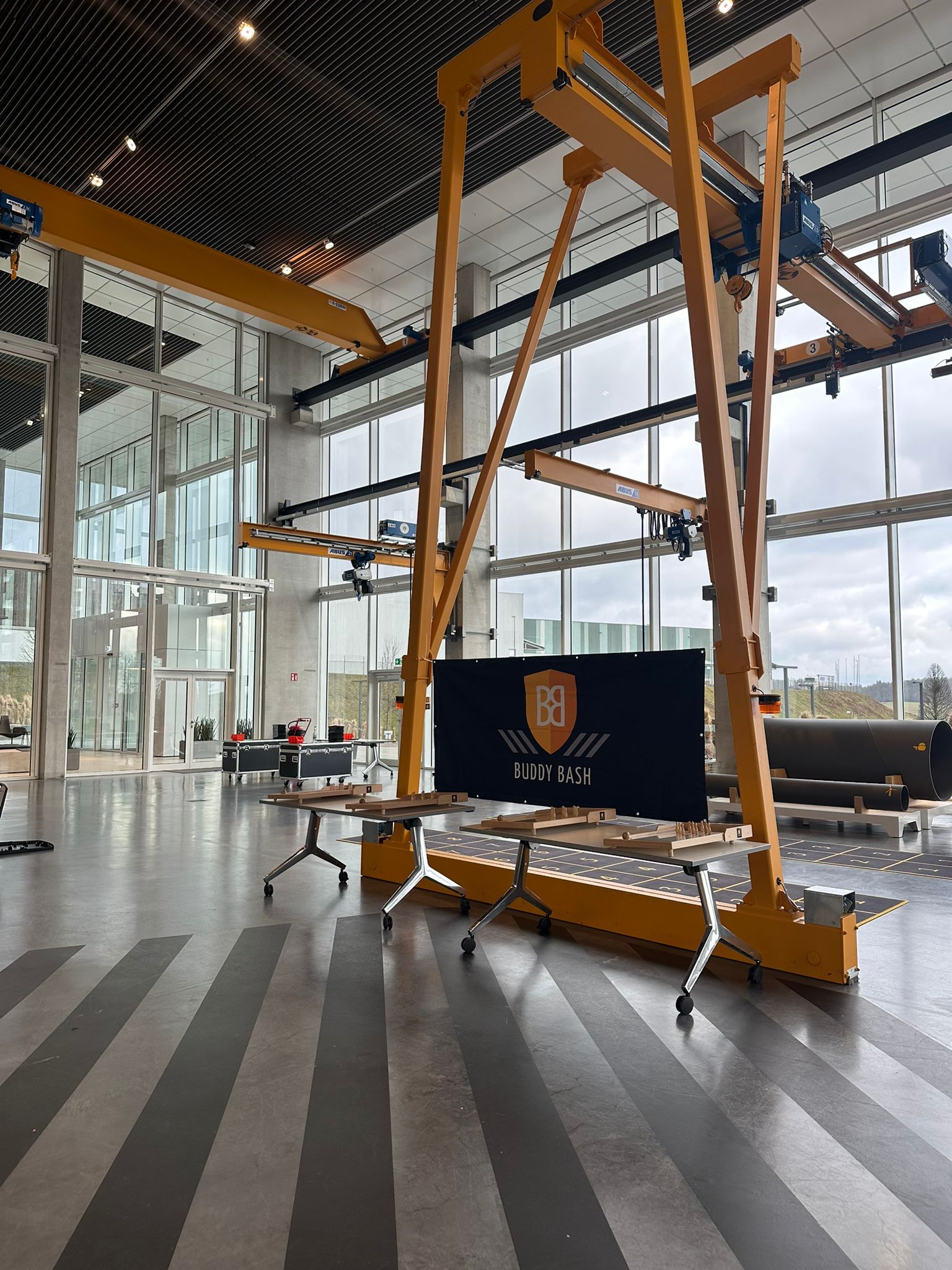 "Buddy Bash war für unser Team-Event bei uns im Unternehmen – top organisiert, abwechslungsreiche Spiele und jede Menge Spaß für alle! Absolut empfehlenswert 👍" - Julia Wall, Online-Marketing-Managerin, ABUS Kransysteme GmbH (06.02.25)