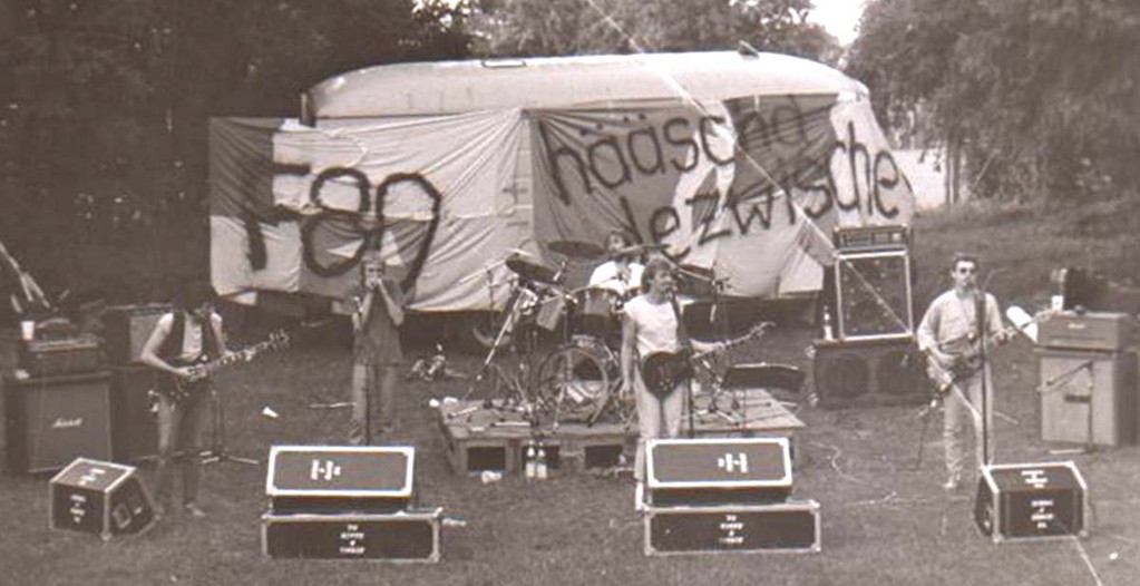 Slapstick, 1984