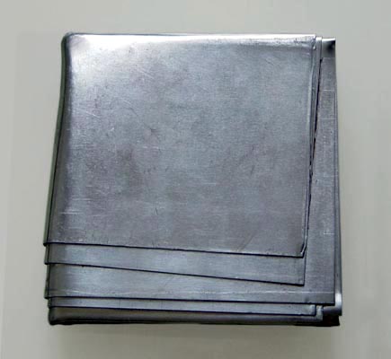 „o.T.“, 1999/2006, 13x13x3cm, Aluminium