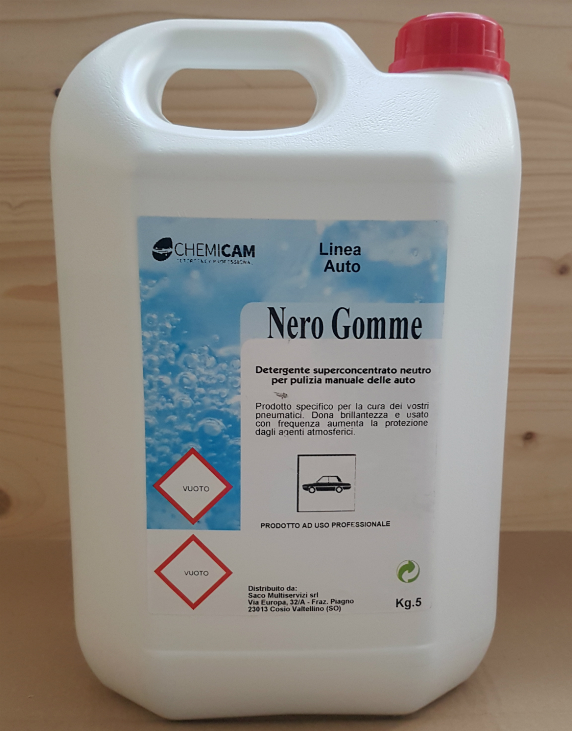 NERO GOMME - Prodotto specifico per la cura dei pneumatici.Dona brillantezza e usato con frequenza aumenta la protezione da agenti atmosferici. 