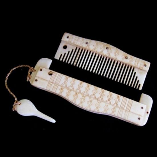 Réplique d'un peigne viking en os avec étui (idavoll.e-monsite.com)