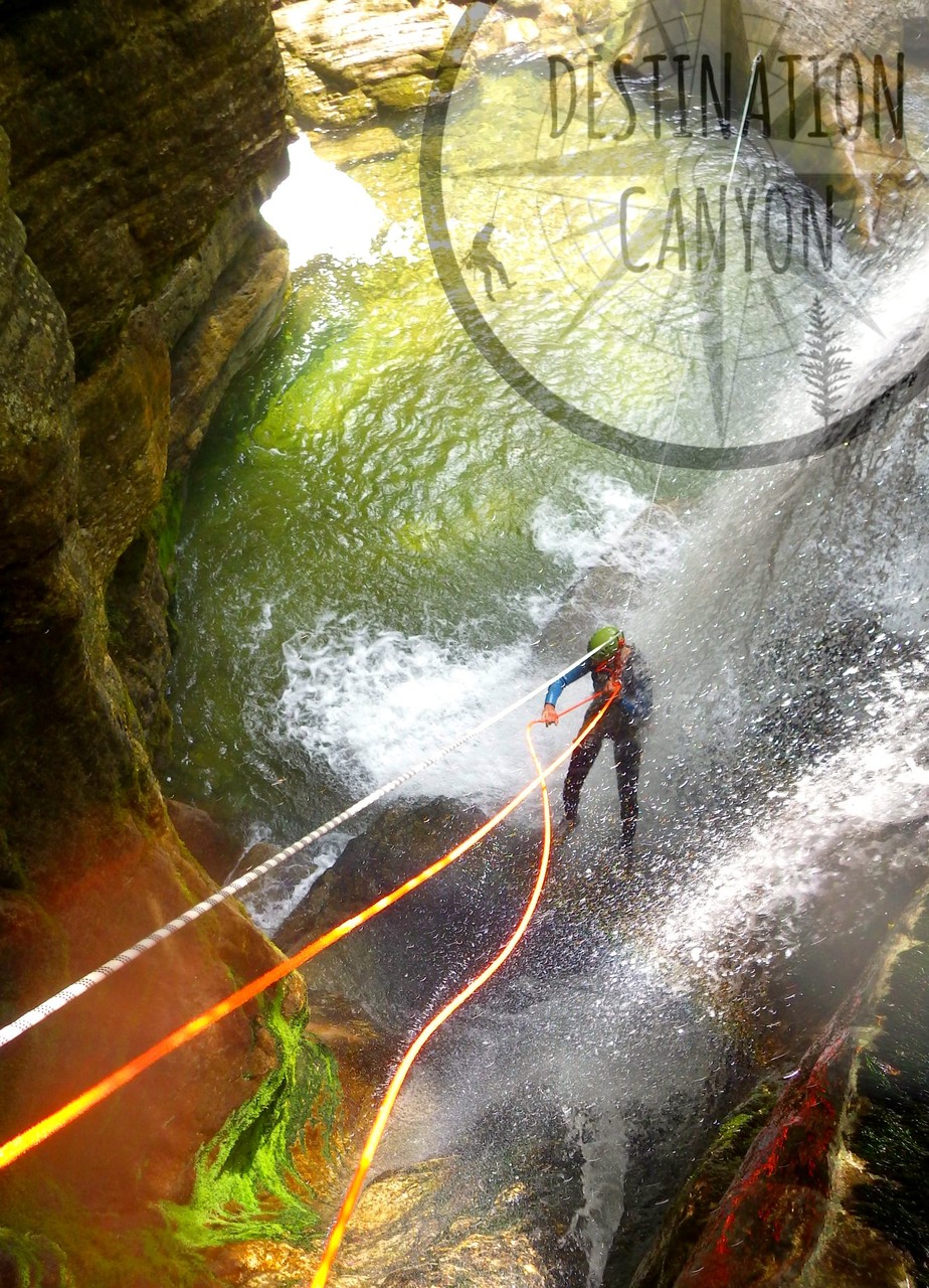 Rappel guidé dans le canyon du Furon bas - isère vercors