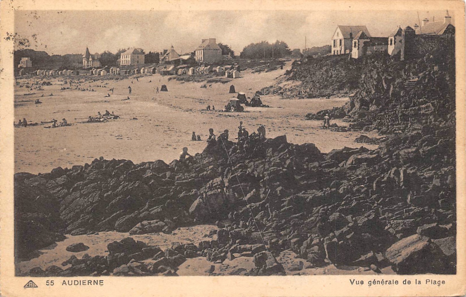 Alte Postkarte, Hafen von Audierne mit den Kais