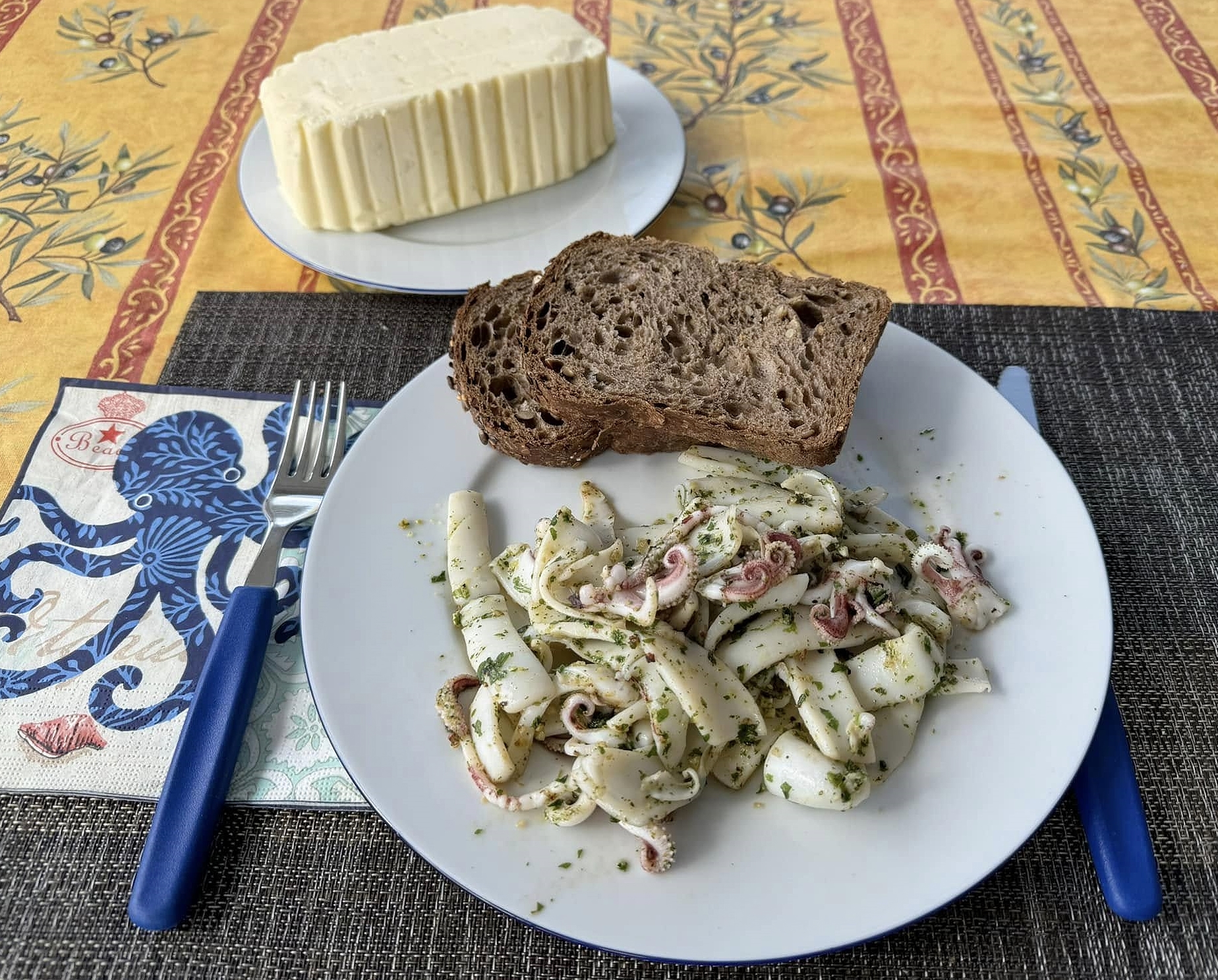 Gebratene Encornets, Tintenfischtuben, mit Persillade, Kochrezept Bretagne, Ferienhaus Ker Armor Plouhinec