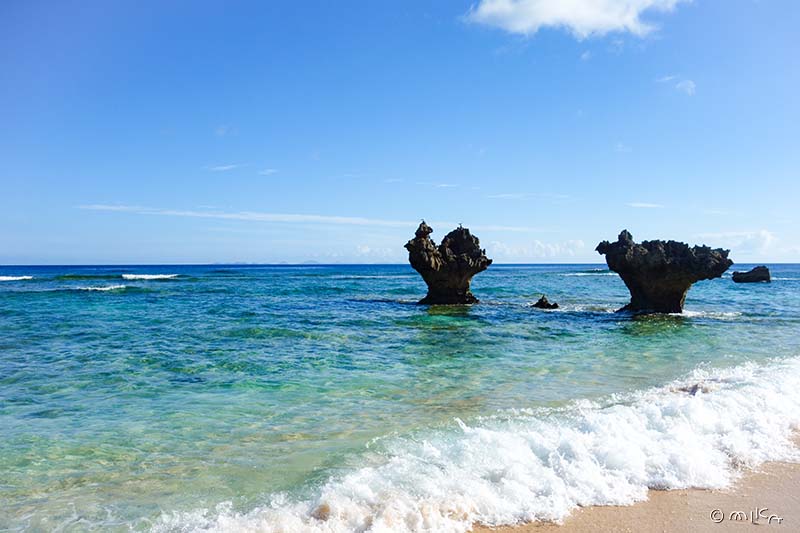 ティーヌ浜のハートロック（古宇利島）