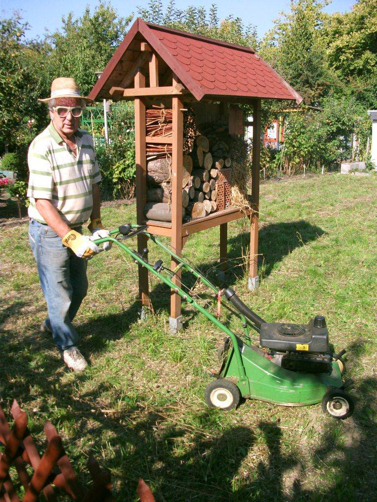 Hans, der Held des Rasenmähers! ;-)