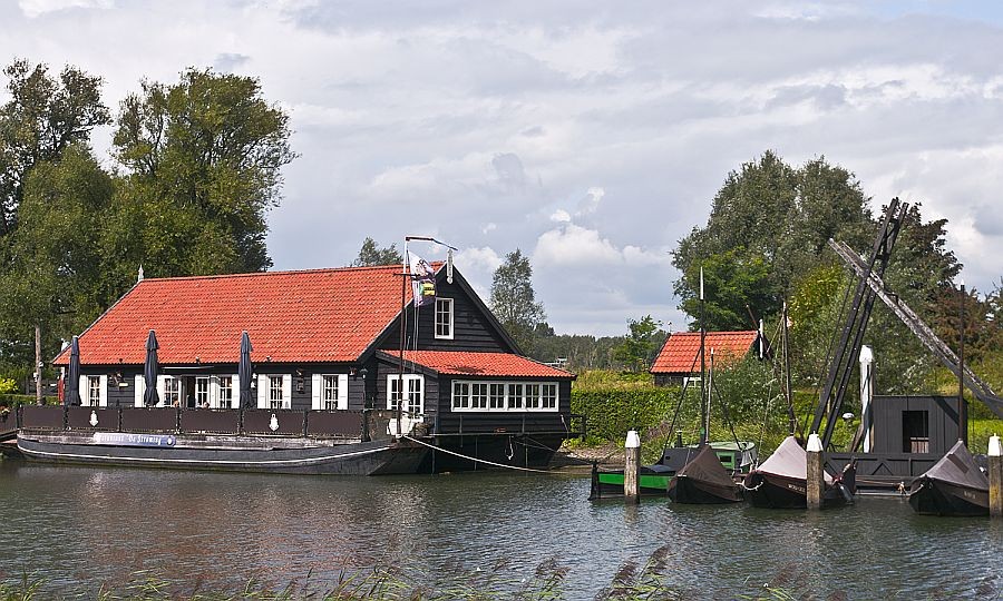 Barko-dom. Holandia