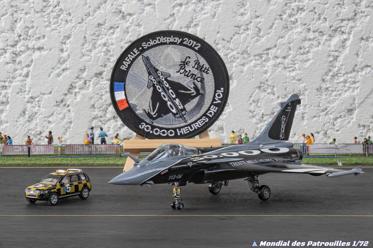 Rafale Solo Display Petit Prince 30.000H maquette 1/72 : 2011