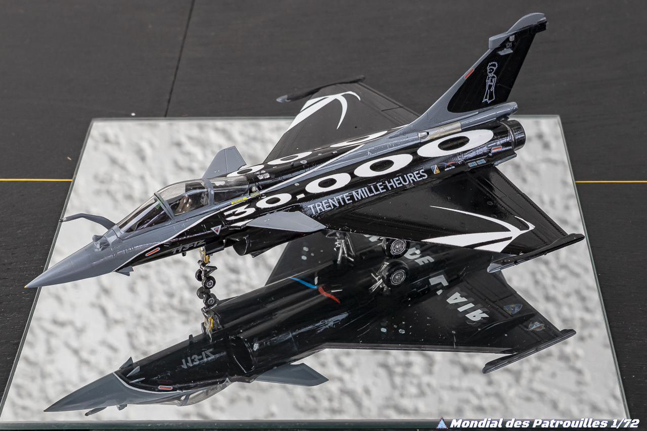 Rafale Solo Display Petit Prince 30.000H maquette 1/72 : 2011