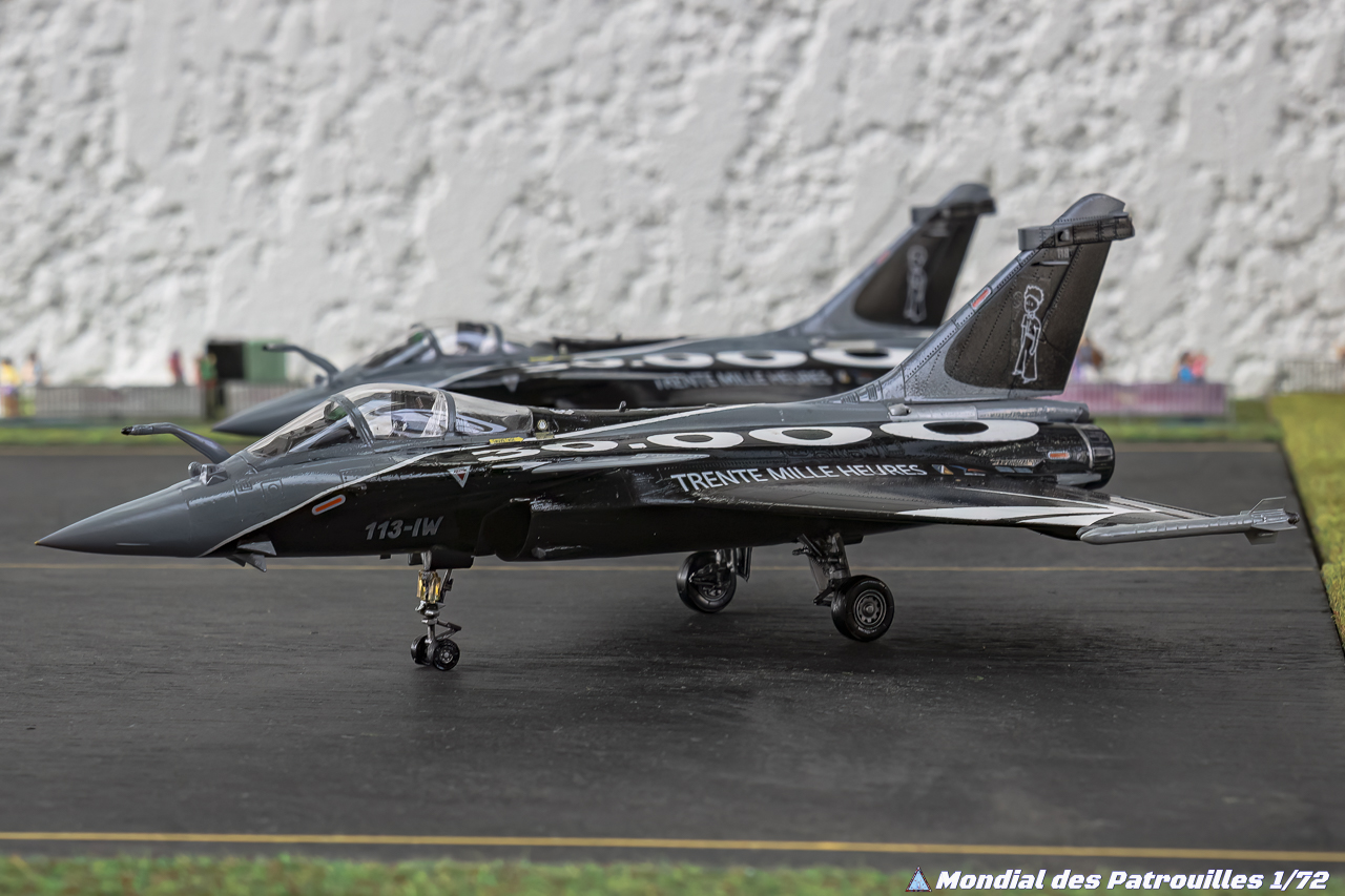 Rafale Solo Display Petit Prince 30.000H maquette 1/72 : 2011