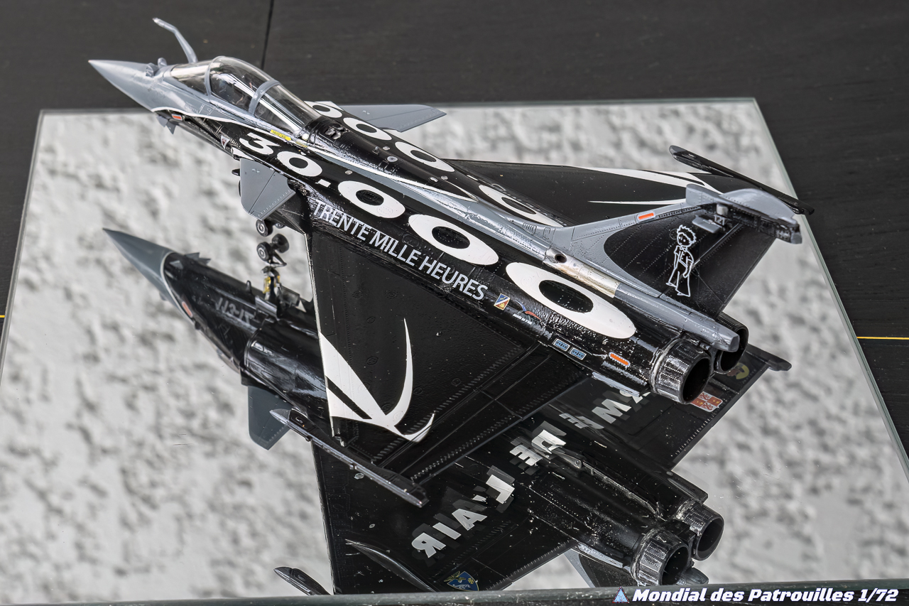 Rafale Solo Display Petit Prince 30.000H maquette 1/72 : 2011