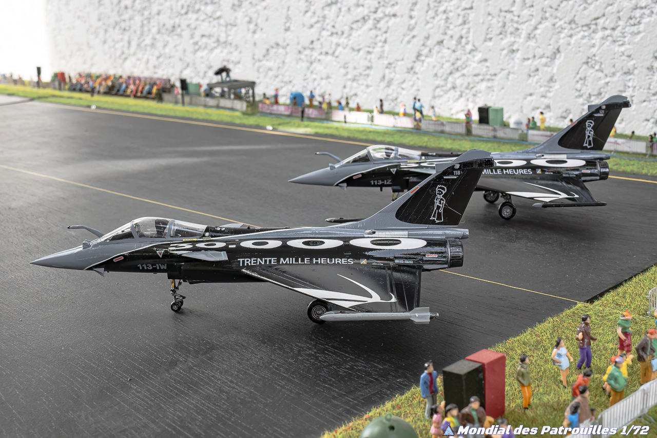 Rafale Solo Display Petit Prince 30.000H maquette 1/72 : 2011
