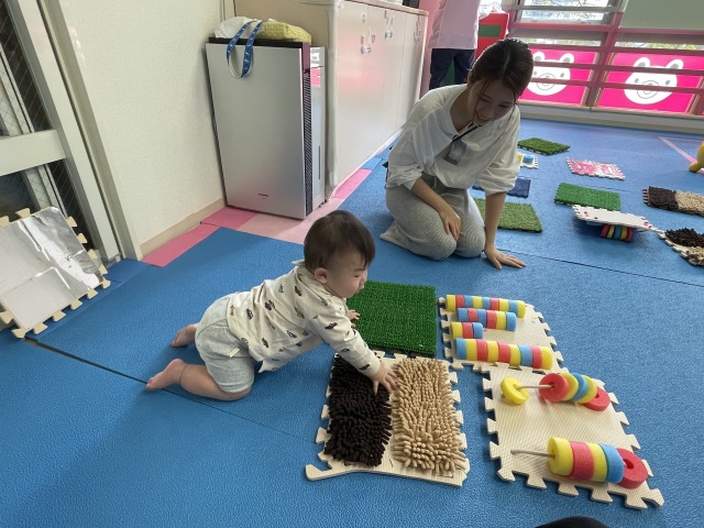 アレンジシートで感触あそび