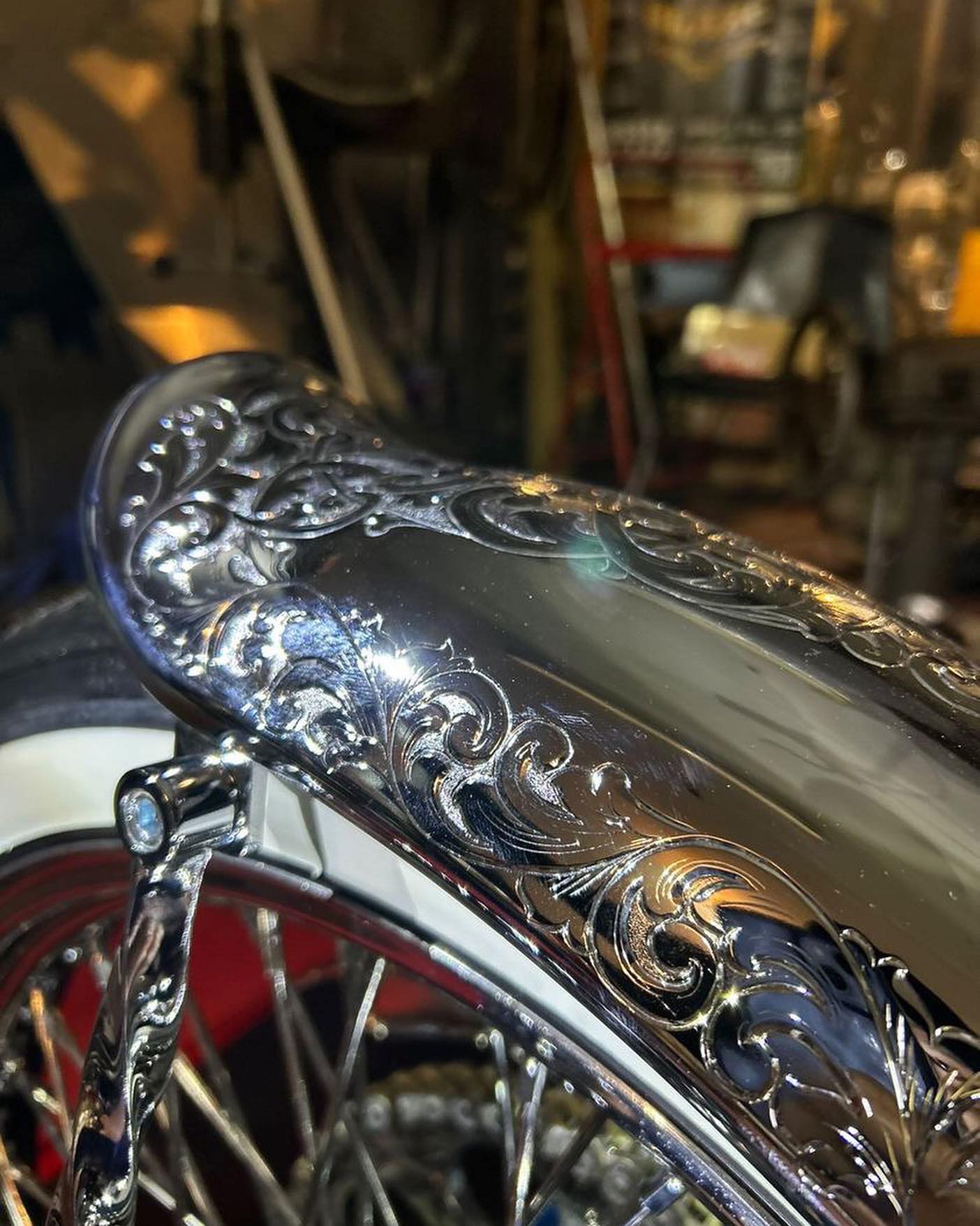 エングレービング　彫金　パンヘッド fender　engraved for panhead harley davidson chopper