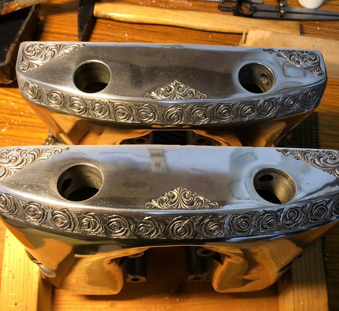 エングレービング　彫金　ショベル　engraved rockercover for shovelhead harley davidson