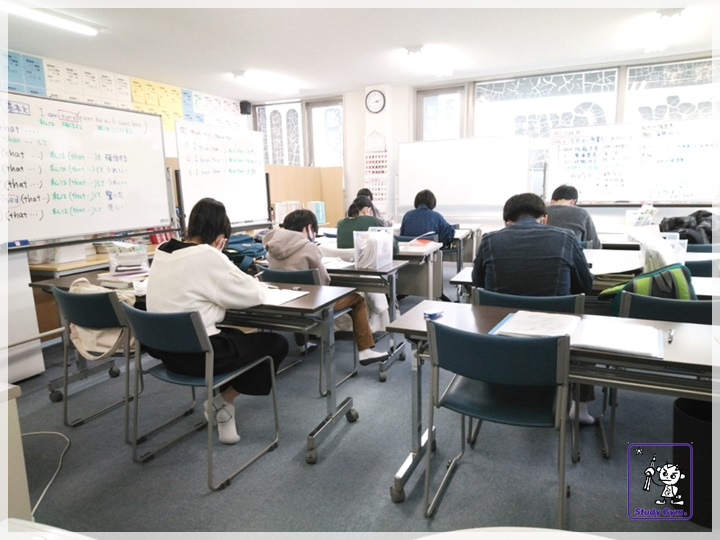 多賀城駅前　進学教室Study Gymは、毎日の指導を通じ、自分で勉強を進められる生徒を育てています。