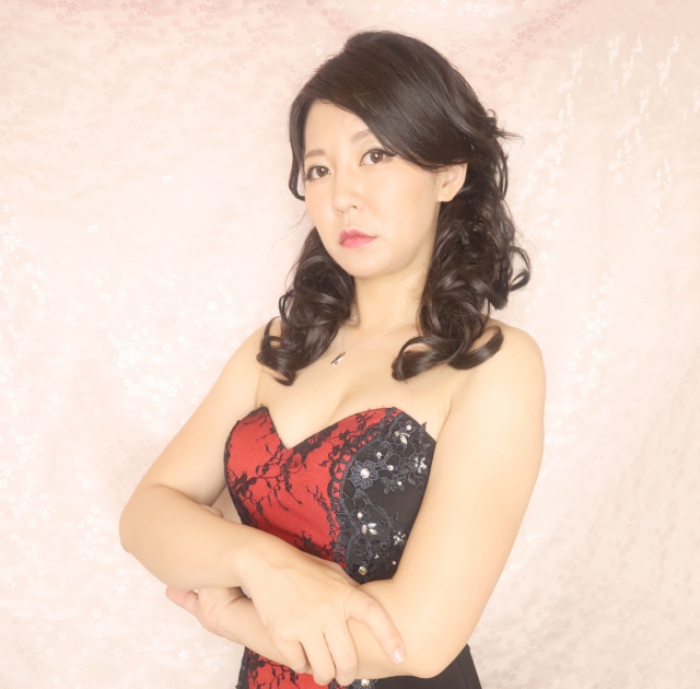 裏話は、不倫占い？割り切った大人の関係