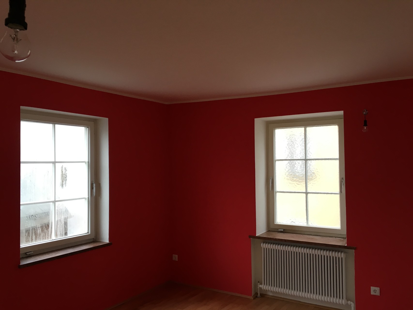 Sanierung von Wohnräume & Fenster / Schlafzimmer (Färbig)