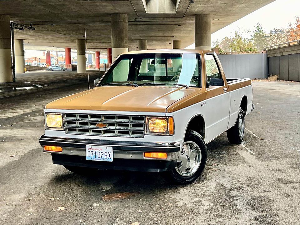 ペーパークラフトカー 57年型シボレー3100 ピックアップトラック