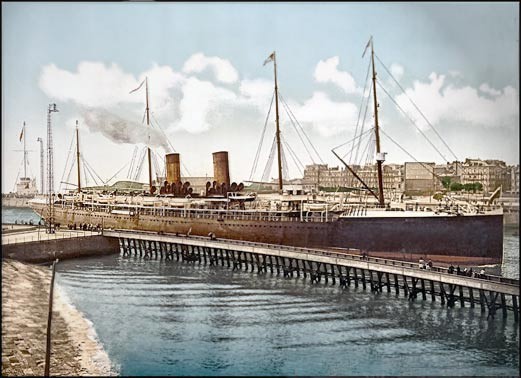 La Bourgogne en 1895, arrivant au Havre