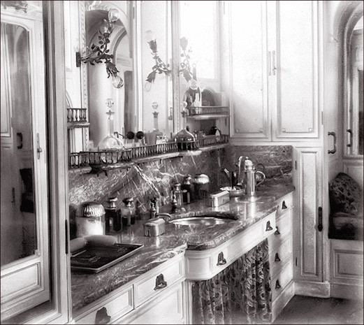 Salle des eaux sur la Bacchante.