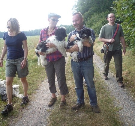 Kathi, Anja mit Arthur, Klaus mit Amara, ht. Stefan