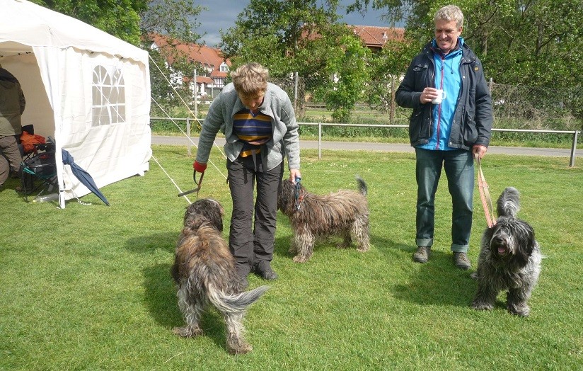 links Martina mit Tobi Miro, rechts Ingo mit Arjen Oskar