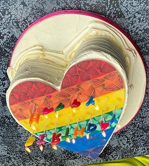 DAMIEN HIRST's birthday cake (from his Instagram profile)