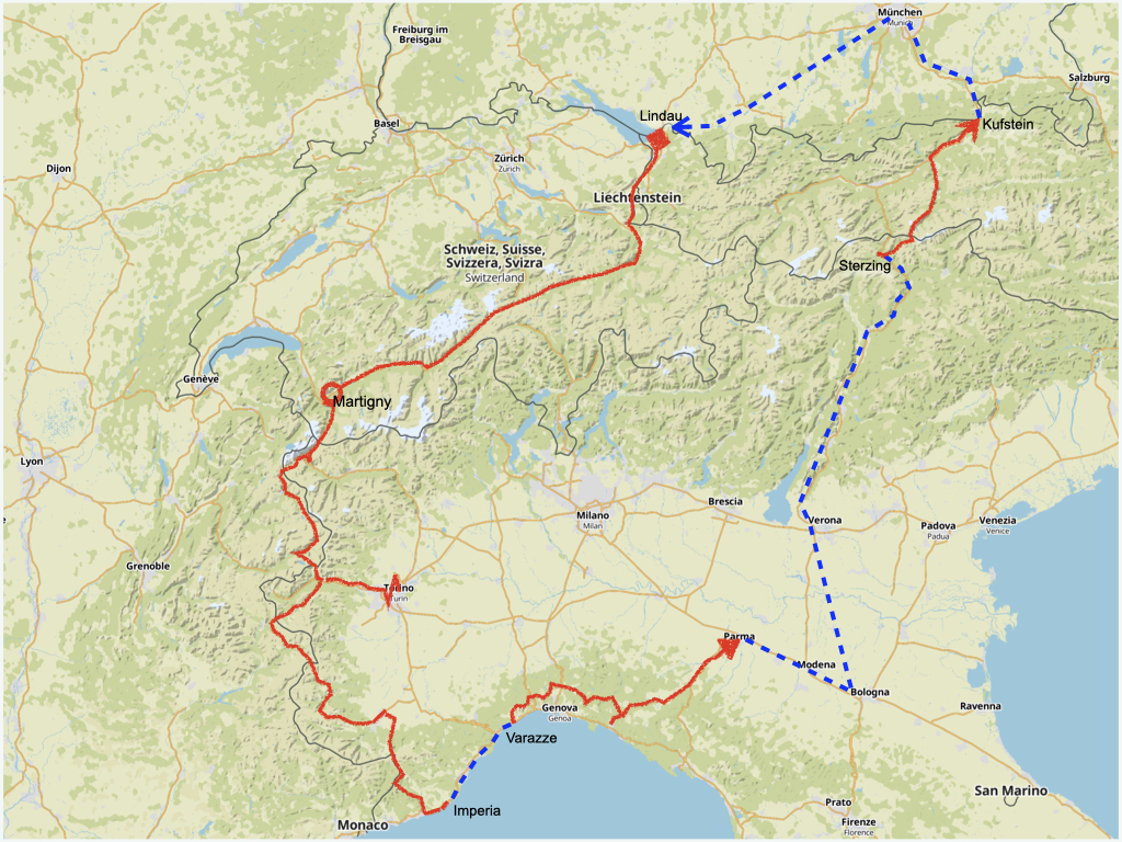 rot = gefahrene Strecke, blau = Transfer mit dem Zug, Gesamtstrecke: ca. 1600 km, 31.000 hm