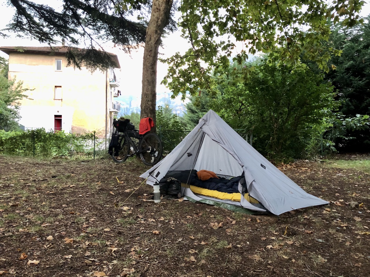 nasser Morgen nach nächtlichen Unwetter