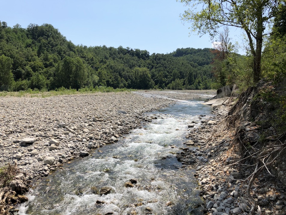 Siesta am Bergfluss Panaro