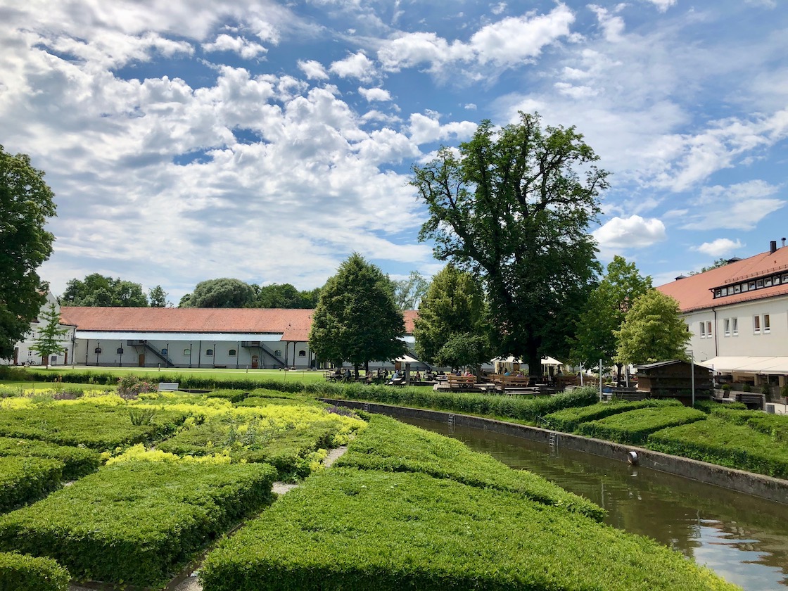 ruhige Oase im Klostergarten in Fürstenfeldbruck