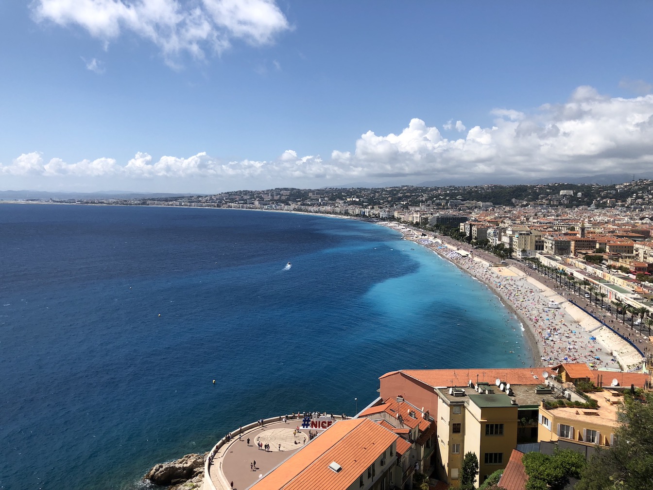 Blick über die Uferpromenade von Nizza