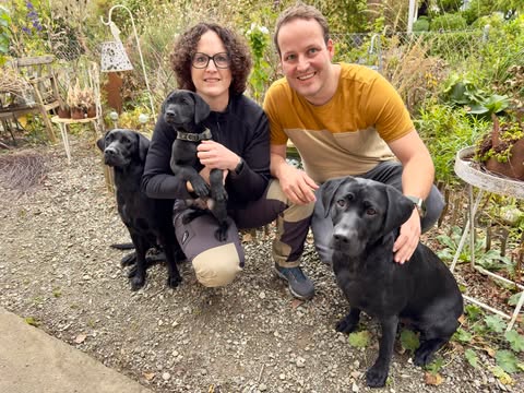 Sara und Dominic mit Narco