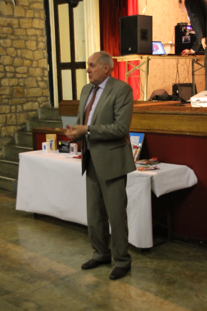 Le discours de Mr Xavier Bossu, Commissaire d'Arrondissement, représentant Mr Le Gouverneur, Mr Bernard Caprasse