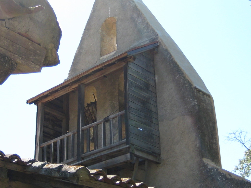 Le clocher et ses 2 cloches