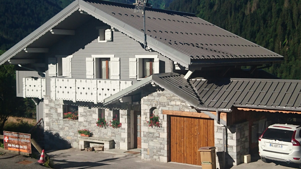 Appartement En Location Pour 6 Personnes 2 Chambres Un Coin Nuit 2 Salles De Bains Des 300 Euros La Semaine Agence Immobiliere Roca Immobilier Specialiste De La Location De Chalet