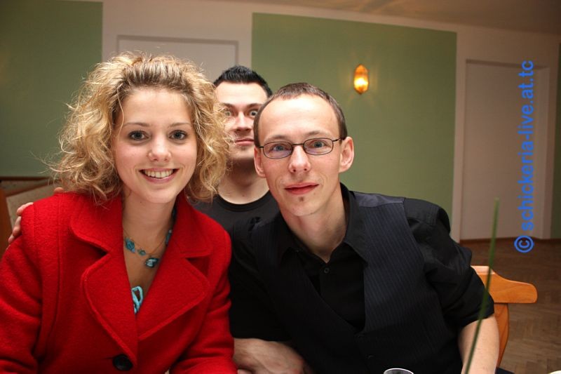 shiny happy people ...