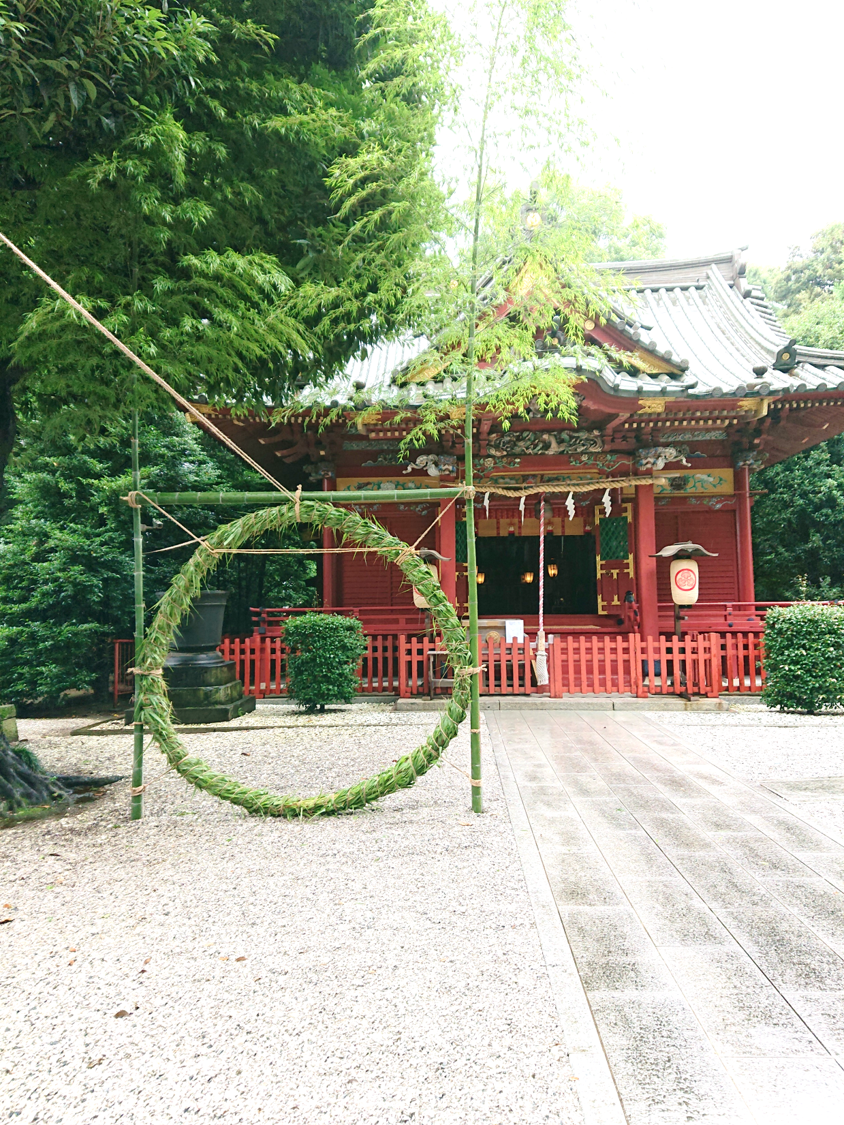 金鑚神社拝殿と茅の輪くぐり