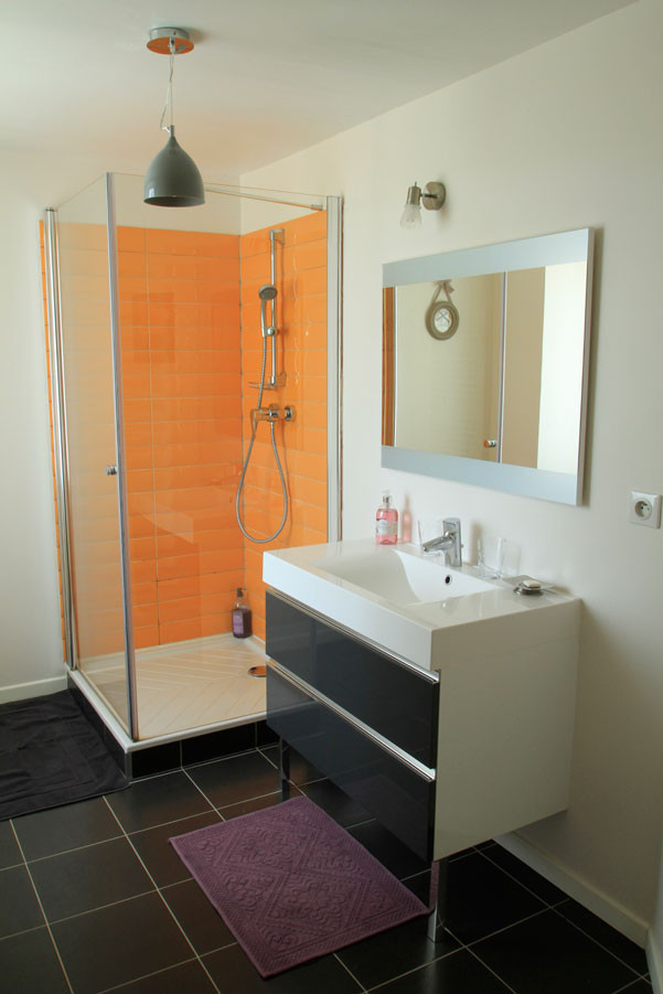 Chambre les Rêves d'Angèle, salle de bain spacieuse
